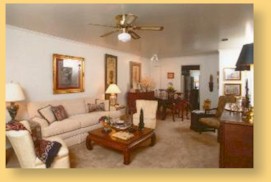 wp living room.jpg (14436 bytes)